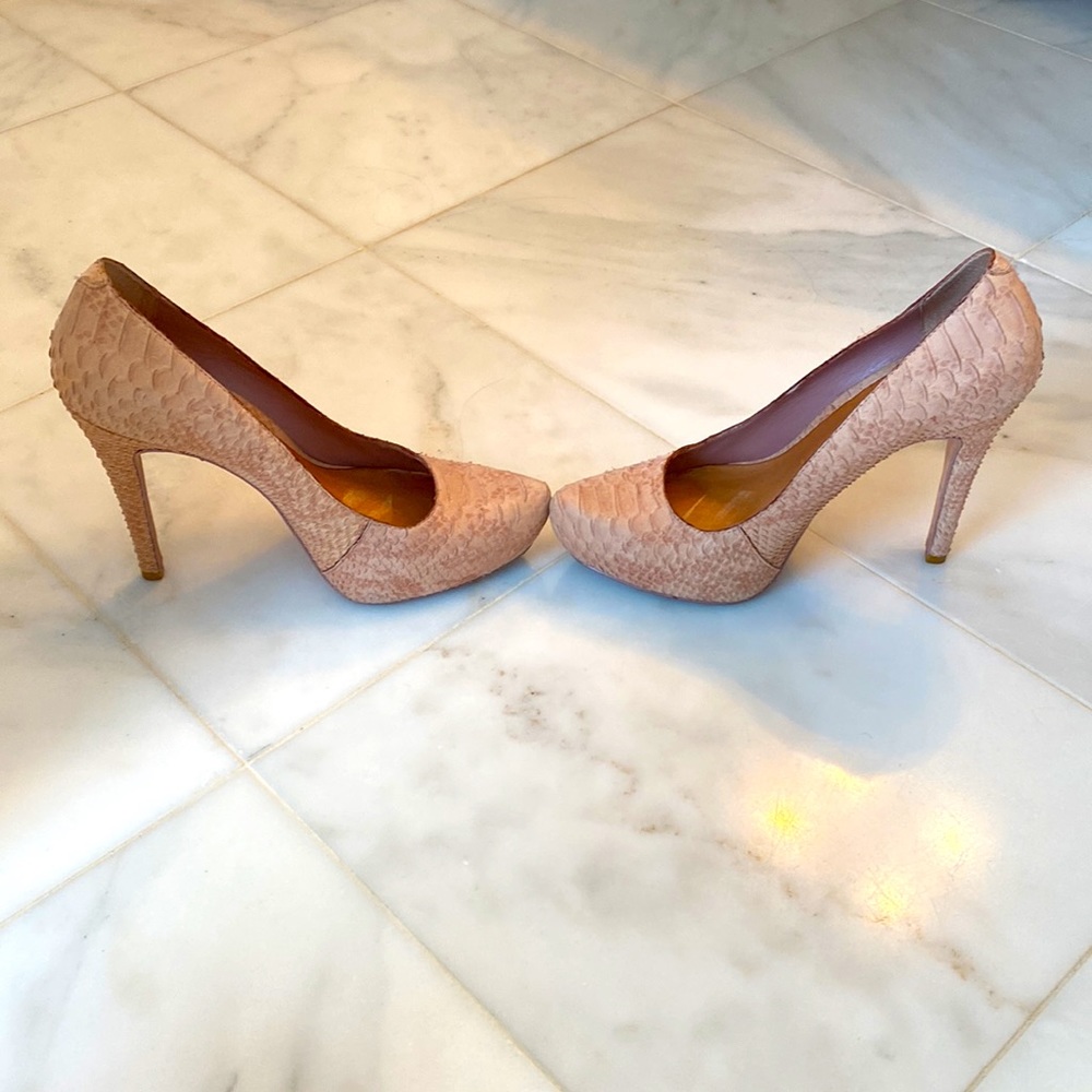Beautiful Pumps✨ - Picture 5 of 7